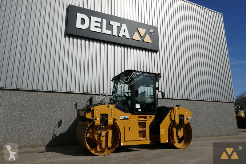 Compactor Caterpillar CB10