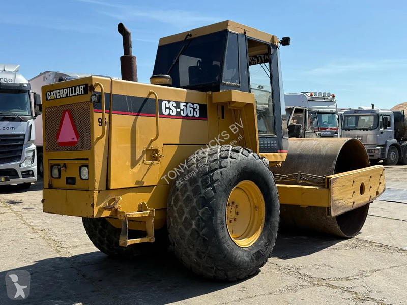 Compactador Caterpillar 563 Roller with vibration