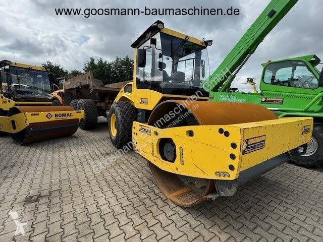 Compactador Bomag 213D-5