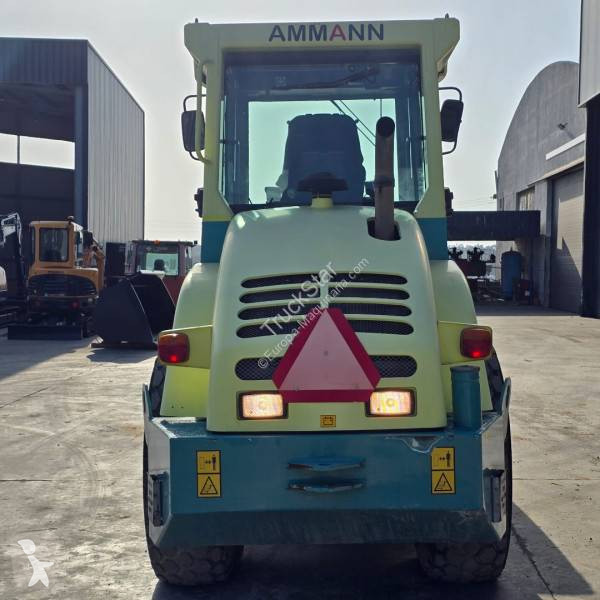 مدحلة Ammann 70