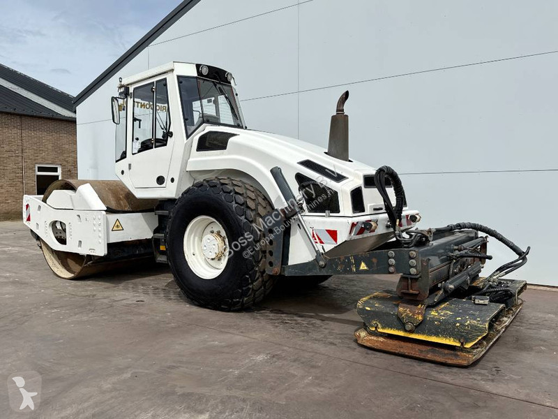 Compactador Bomag BW213DH-4 - Extra Vibrating...