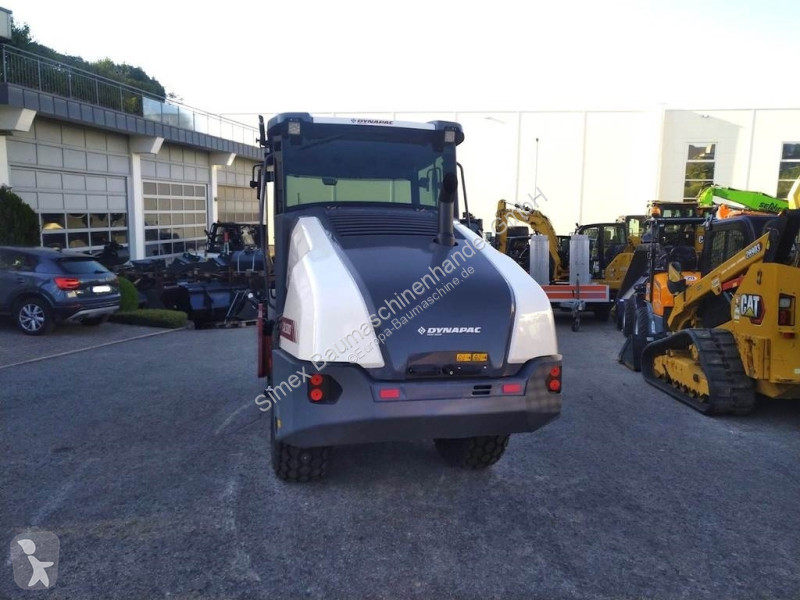 Compactador Dynapac CA1500