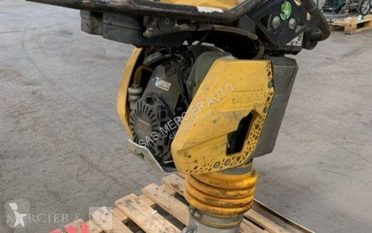 Compactor Bomag pilonneuse essence