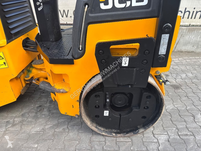 Compactador JCB VMT 430-130