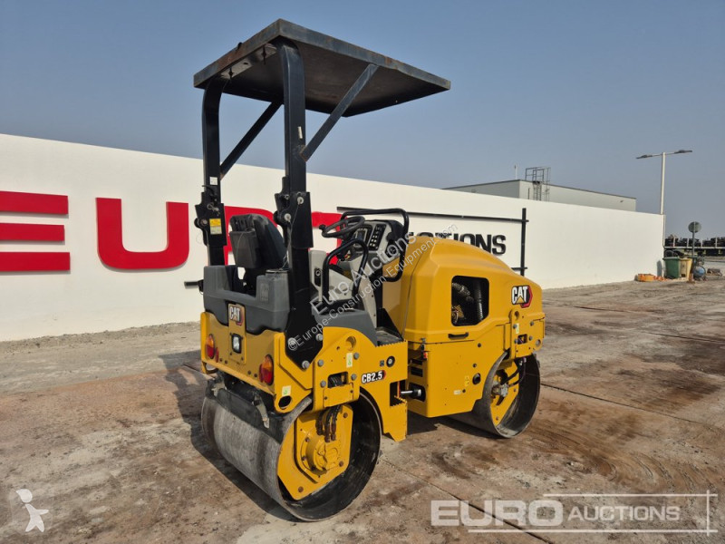 Compactador Caterpillar CB2.5