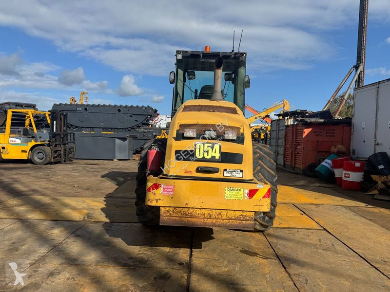 Zhutňovač Caterpillar CP 76