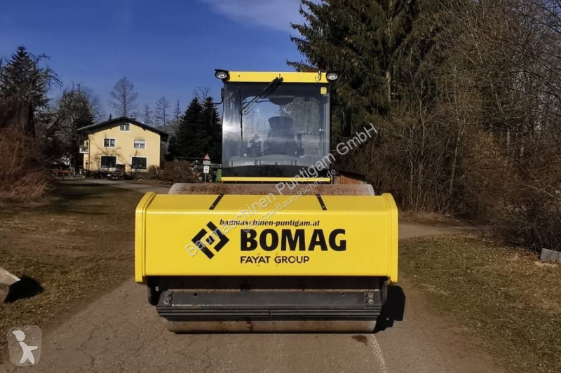 Zhutňovač Bomag DH5