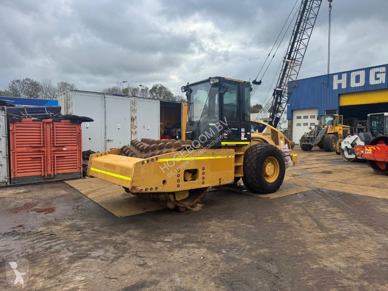 Zhutňovač Caterpillar CP 76