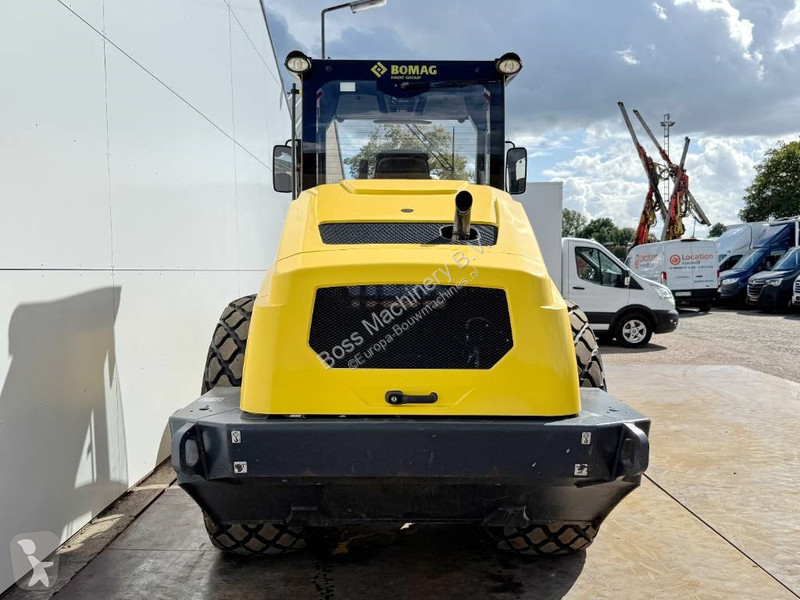 Zhutňovač Bomag BW211DH-5 - German Machine /...