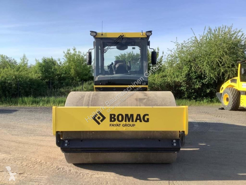 Zhutňovač Bomag BW 213 DH+P-5