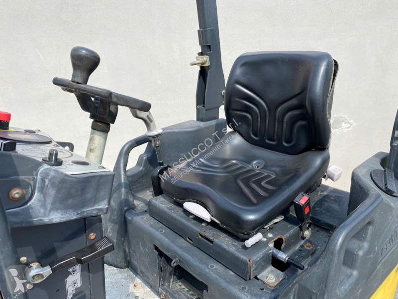 Zhutňovač Bomag BW120