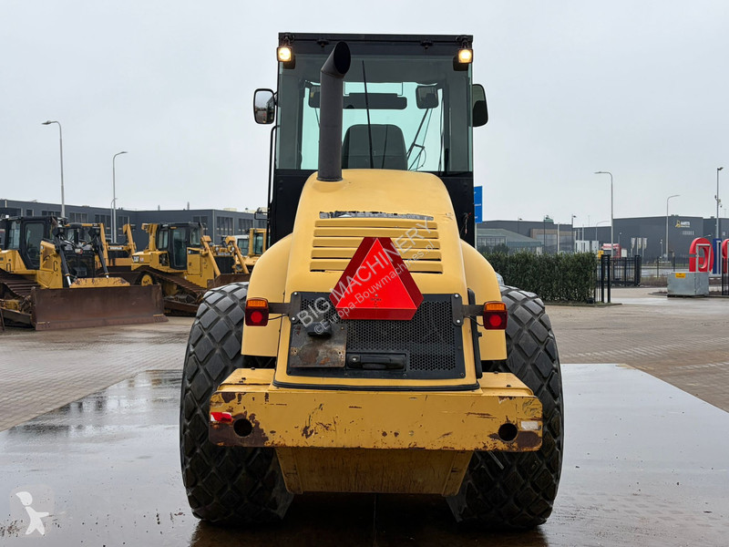 Jordstamper Caterpillar CS563E