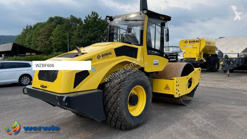 Zhutňovač Bomag BW 213 DH-5