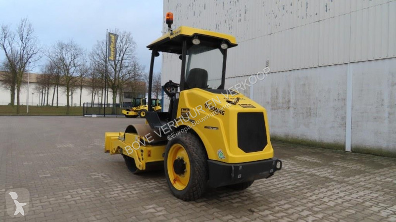 Compactador Bomag BW124 DH-5