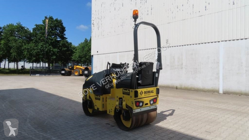 Compactador Bomag BW80 AD5