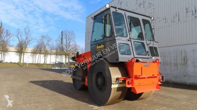Compactador Hamm HW90B
