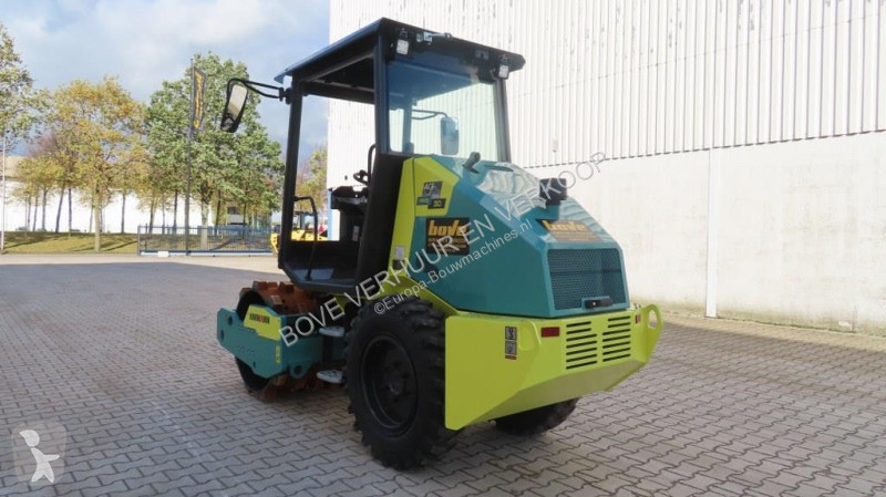 مدحلة Ammann ARS30