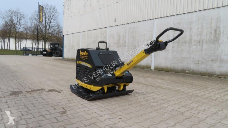 Compactador Bomag BPR100/80D