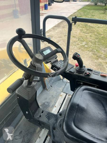 Zhutňovač Dynapac CC4200