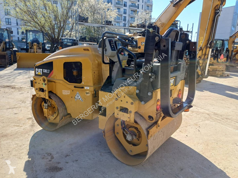 Zhutňovač Caterpillar CB2.7LRC