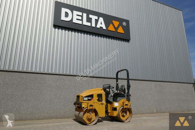 مدحلة Caterpillar CB2.7