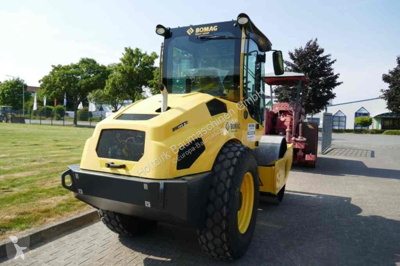 Zhutňovač Bomag BW 177 D-5