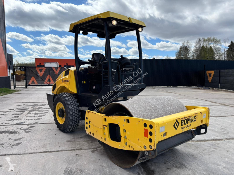 Дорожный каток Bomag