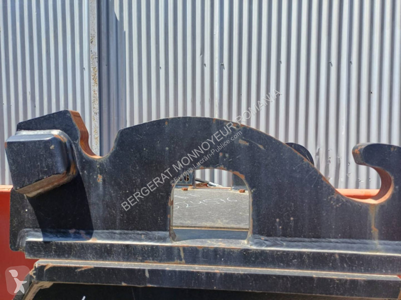 مدحلة Caterpillar CVP75