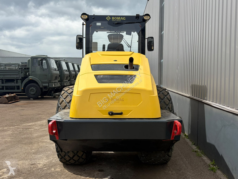 Zhutňovač Bomag BW219DH5