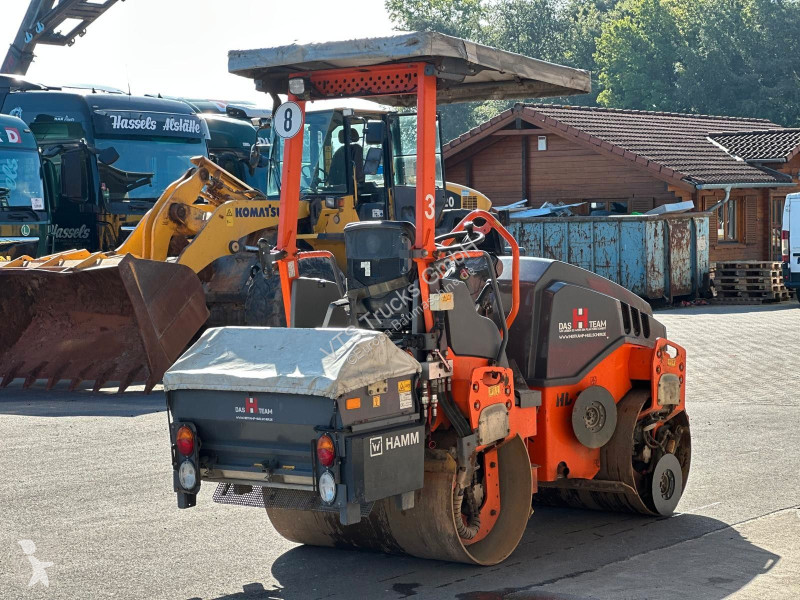 مدحلة Hamm HD12 Tandemwalze mit Streuer