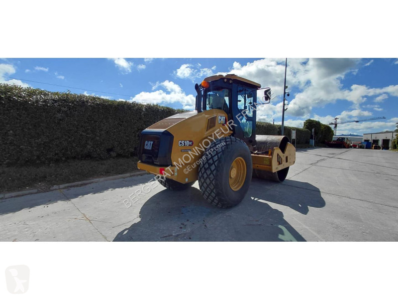 Zhutňovač Caterpillar CS10GC