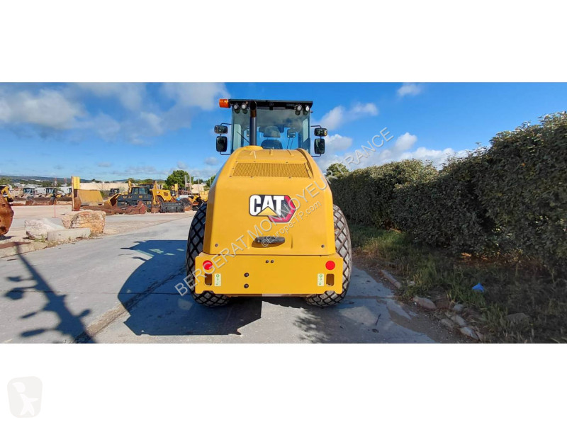 مدحلة Caterpillar CS12