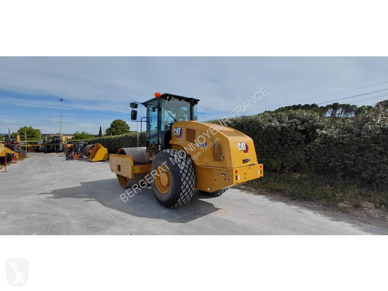 Zhutňovač Caterpillar CS17