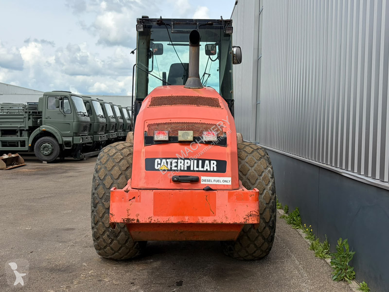 مدحلة Caterpillar CS74