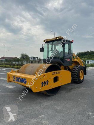Zhutňovač XCMG XS163J