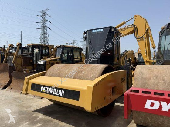 مدحلة Caterpillar CS76