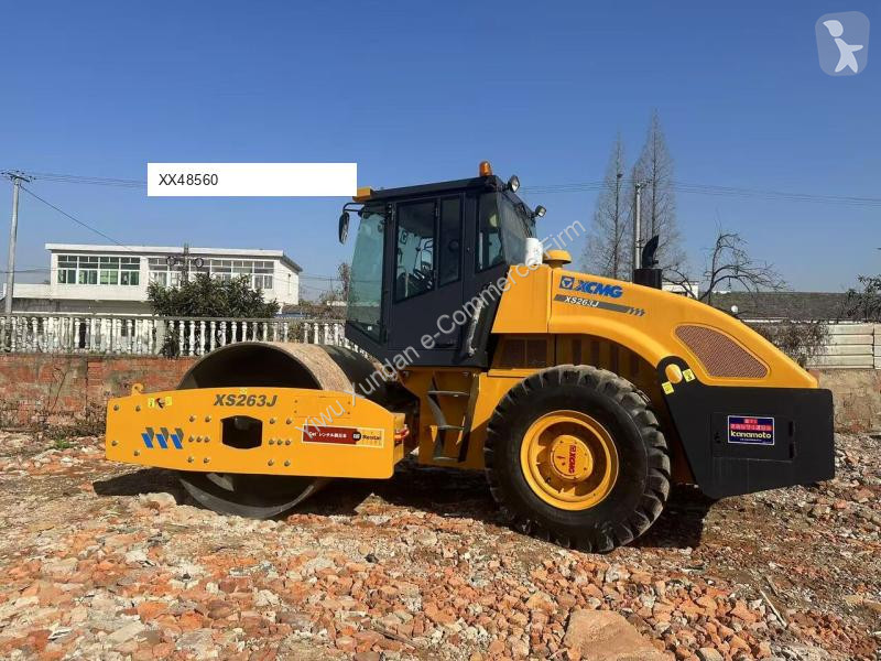 Zhutňovač XCMG XS263J