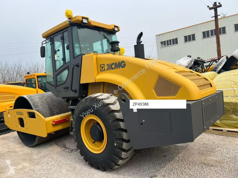 Zhutňovač XCMG XS143J