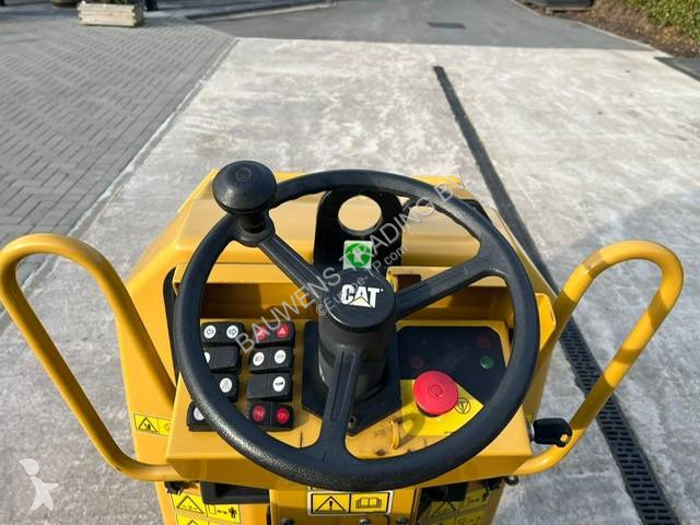 Jordstamper Caterpillar CB 1.7