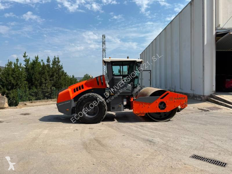 Zhutňovač Hamm HC110i