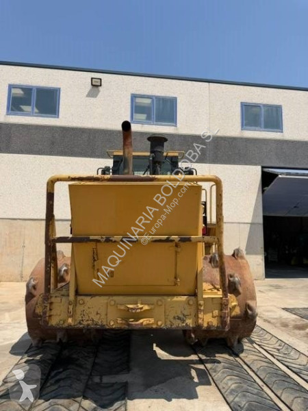 Compacteur Caterpillar