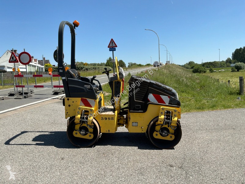 Compattatore Bomag BW100