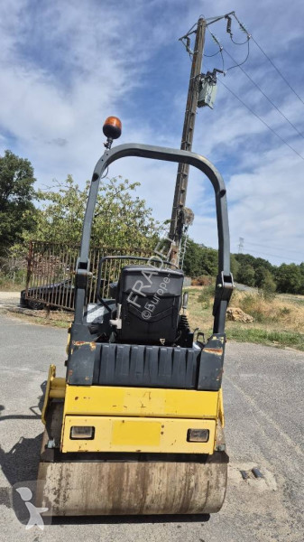 Zhutňovač Bomag AD4