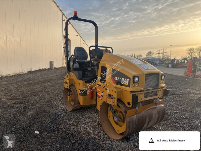 Compacteur Caterpillar