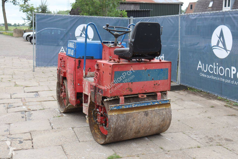 Compacteur Bomag 100AD