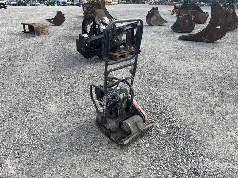 Дорожний коток Husqvarna LF75 Vibratory Plate...