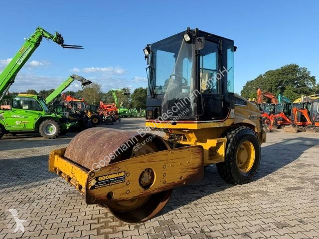 مدحلة Caterpillar CS 423 E
