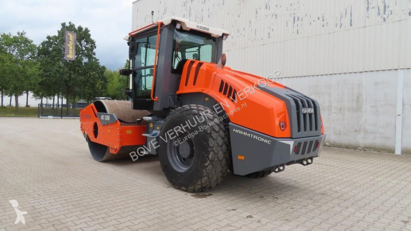 Compactador Hamm HC120i