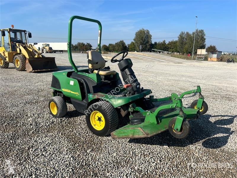 Compactador  1435 Mower Tractor