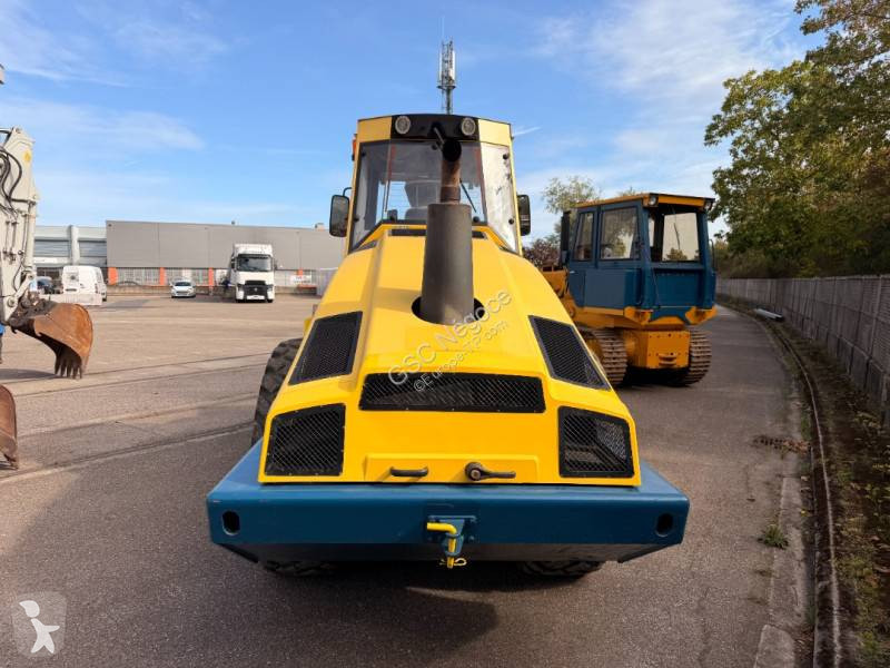 مدحلة Bomag BW216 D-4
